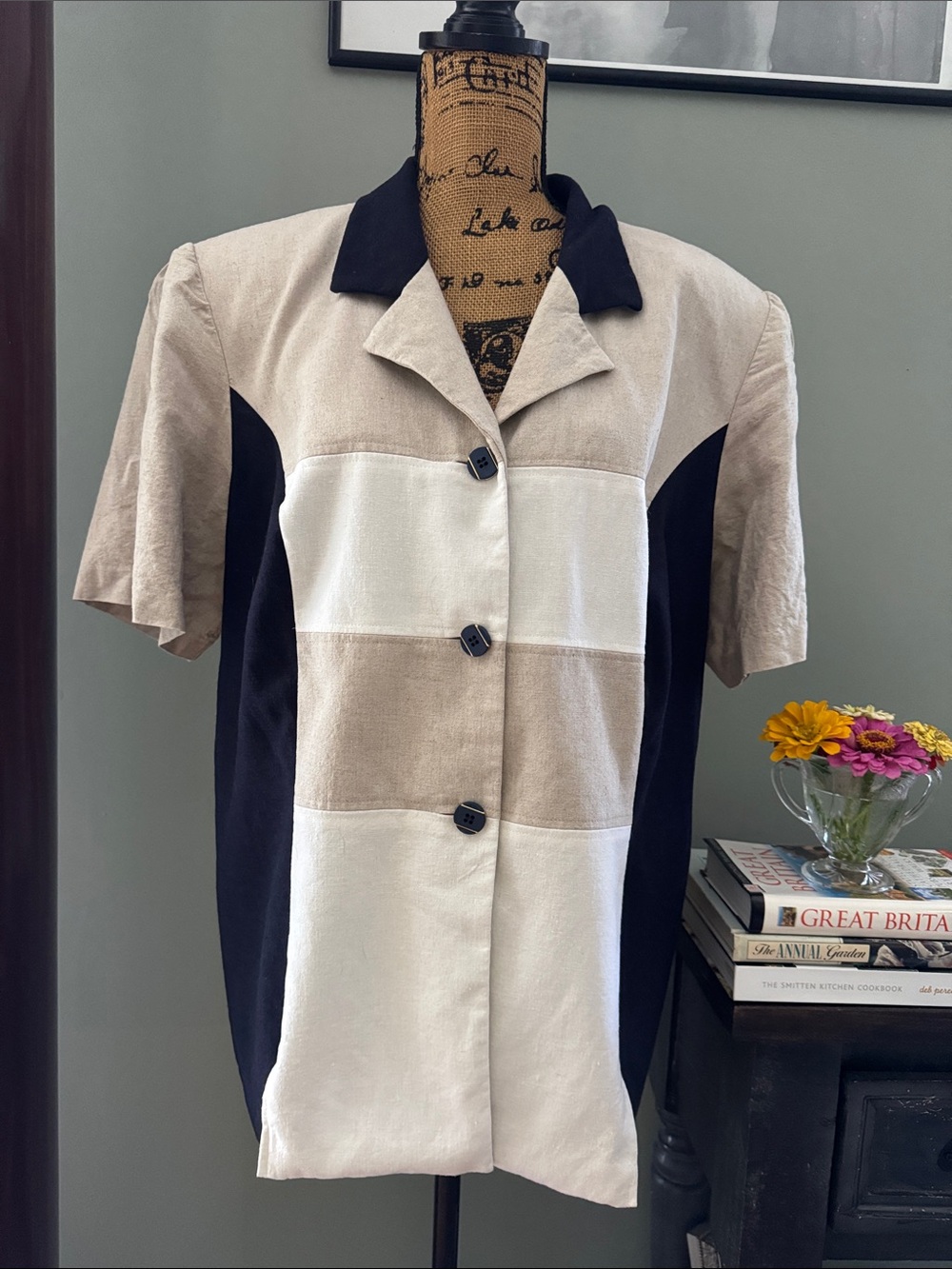 Womens Dressbarn color block short sleeve button down suit jacket. Size 20W.